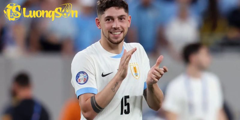 Federico Valverde được vinh danh trong Top Finalista FIFPro Team of the Year 2025