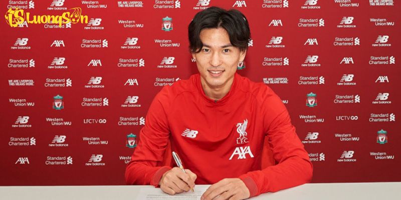 Hành trình sự nghiệp tương lai mở rộng của Minamino Takumi